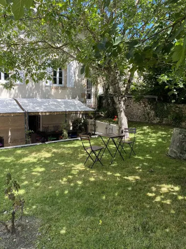 TERRASSE VUE DU JARDIN